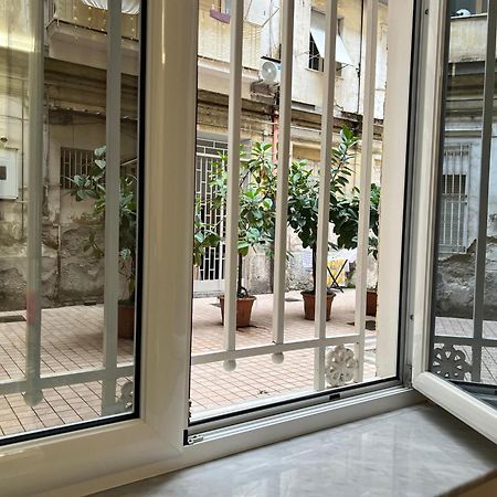 L'Ospite Napoletano Apartment Napoli Exterior foto