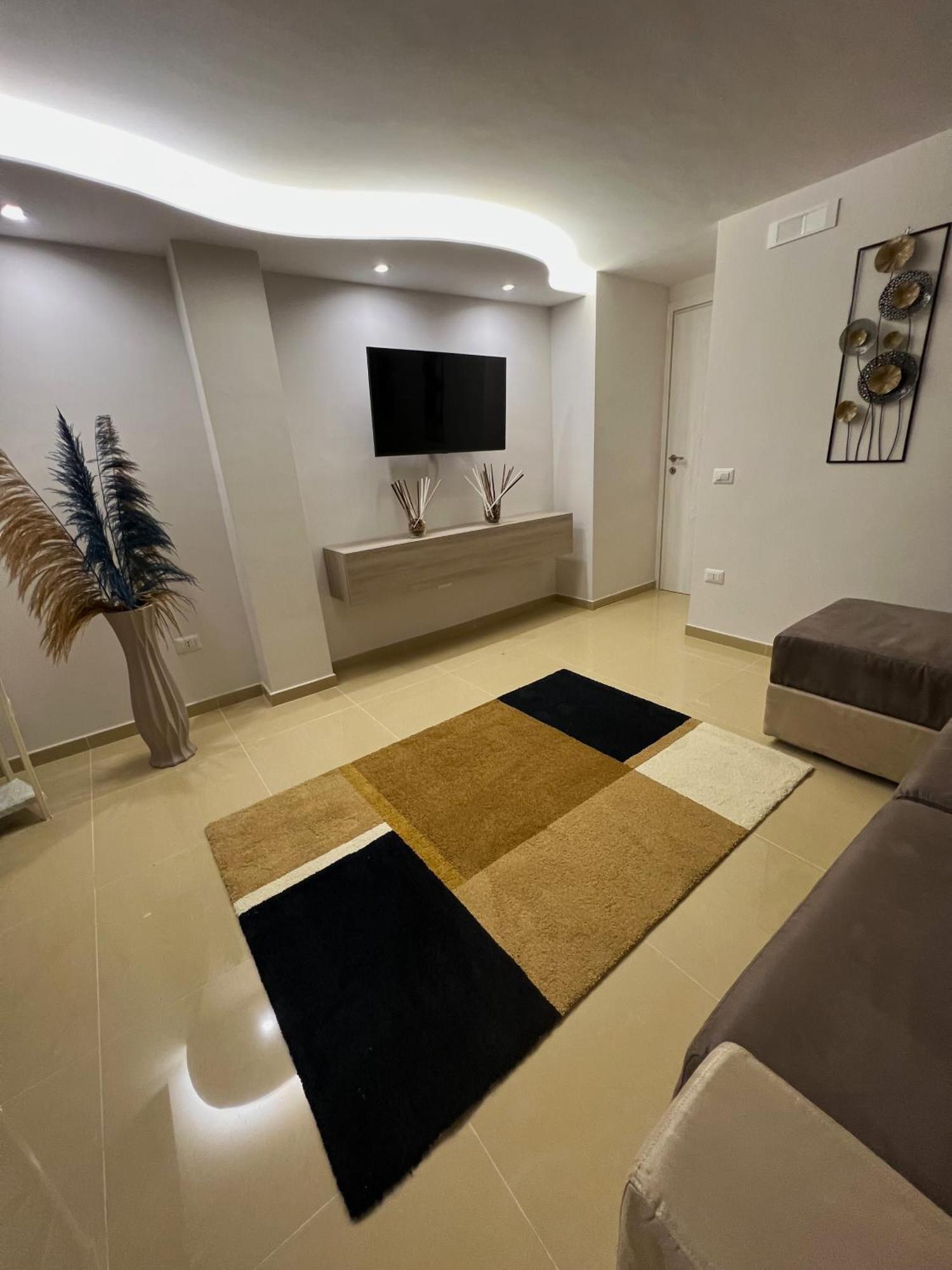 L'Ospite Napoletano Apartment Napoli Exterior foto